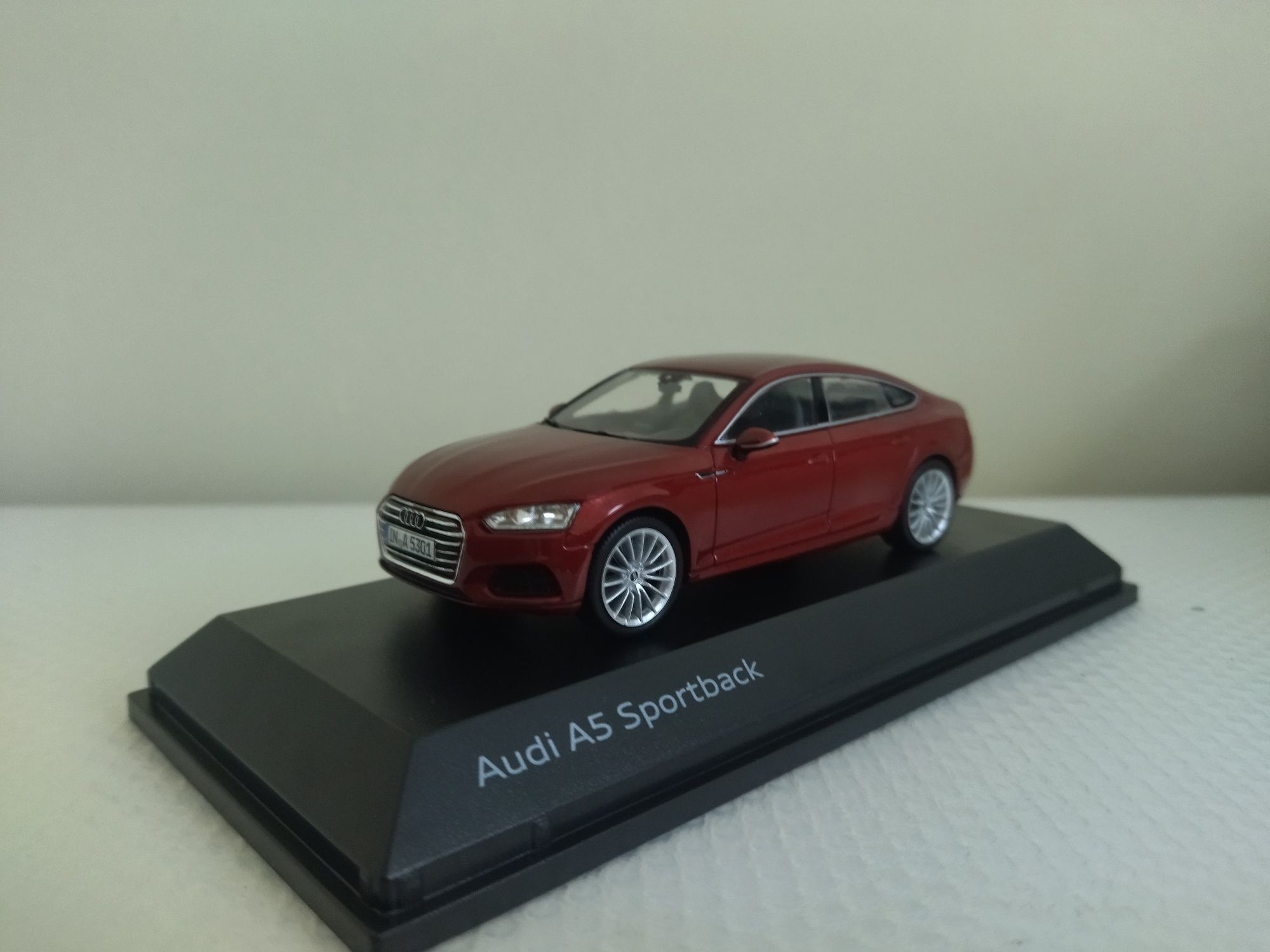 Miniatura Audi A5 Sportback 1/43 Nova