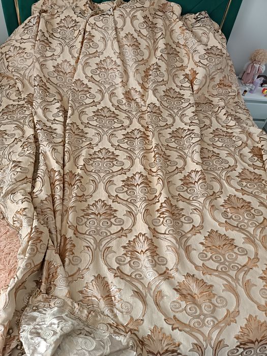 Продам штору в гарному стані