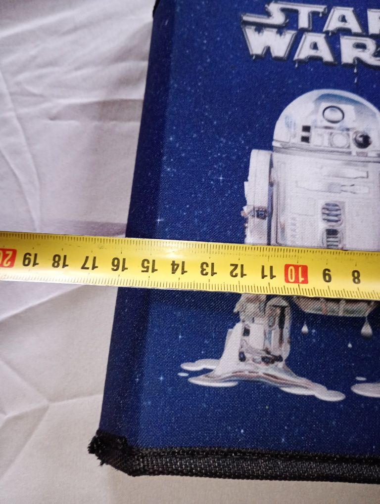 Większy piórnik Star Wars