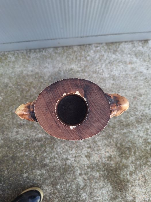 Stara noga pięknie rzeźbiona do stolika itp