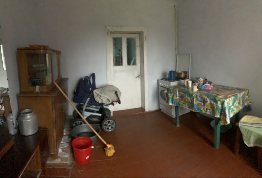 Продаж житлового будинку в с. Ясниська, 75 кв.м. і земел. діл., 34000$