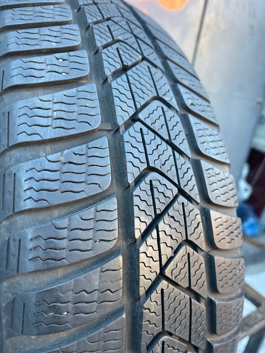 Шини 205/60 r17