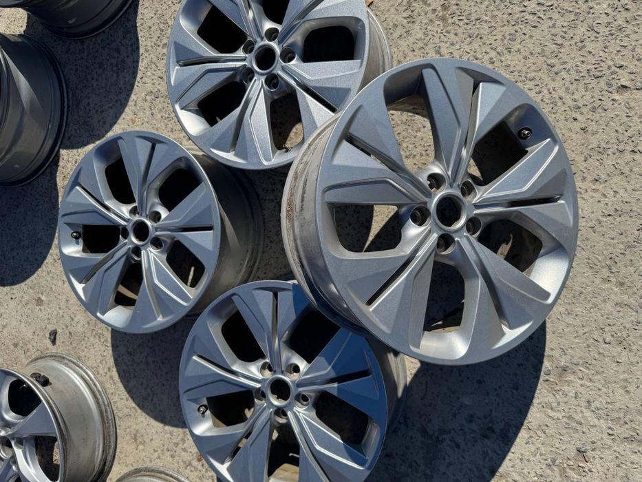 Диски Jaguar Volvo Ford R18 5/108 et45