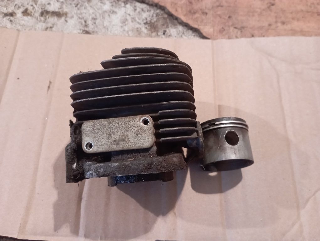 Cylinder tłok Kawasaki TJ45e