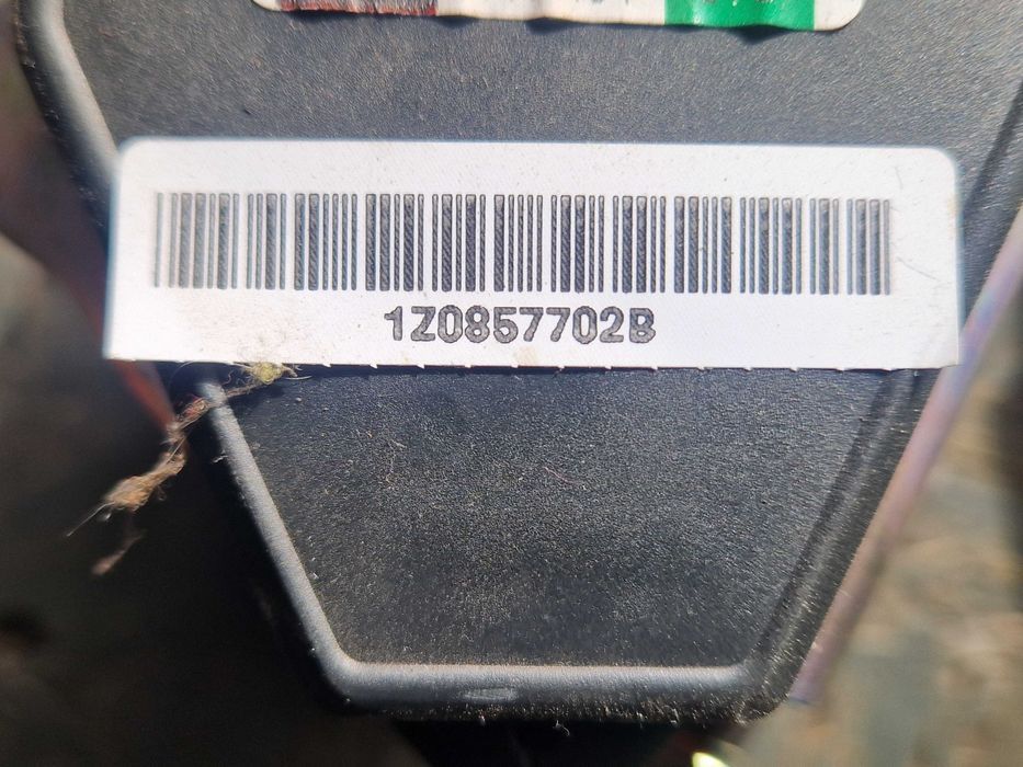 Pas Bezpieczeństwa Prawy Przód Skoda Octavia II 1Z0.857.702.B