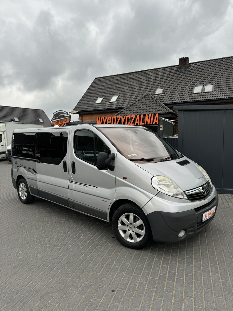 Opel Vivaro Long 2008r 2.5 cdti klima nawiewy polcam