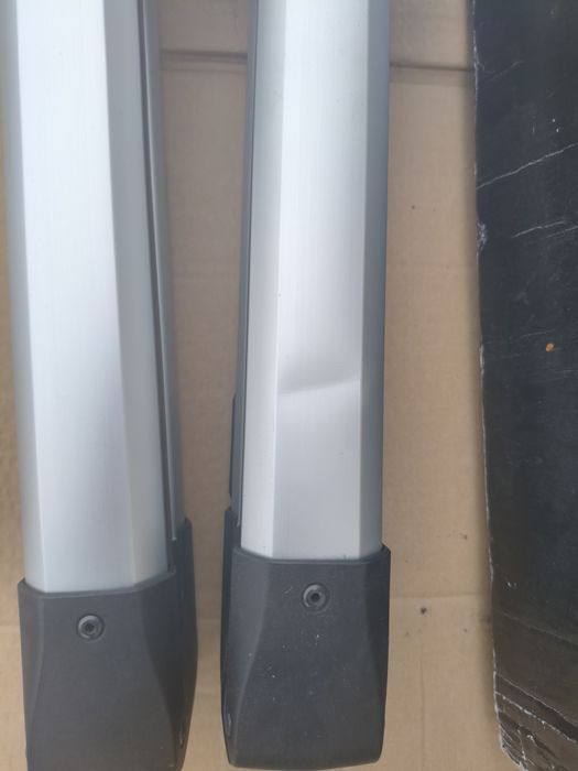 Uchwyt Thule7326 do przewozu 6 par nart