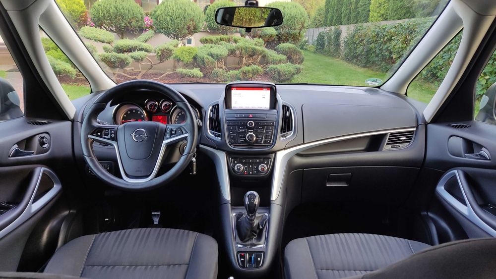 Opel Zafira 1.4 Turbo 140KM benzyna, bogata wersja 2015 r.