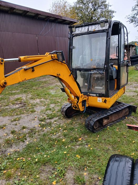 Minikoparka jcb 8016