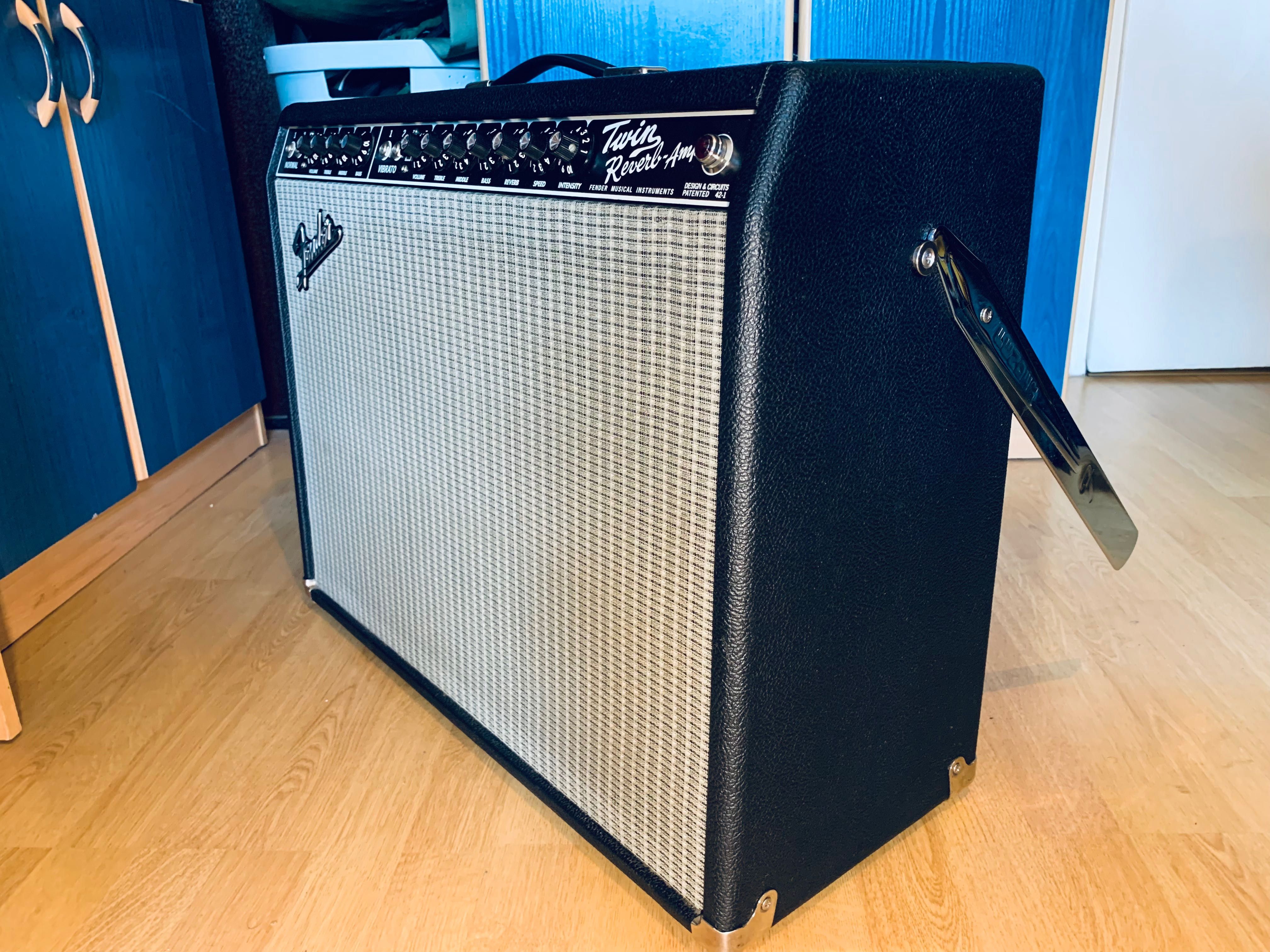 FENDER 65 Twin Reverb Amp (Jak nowy)
