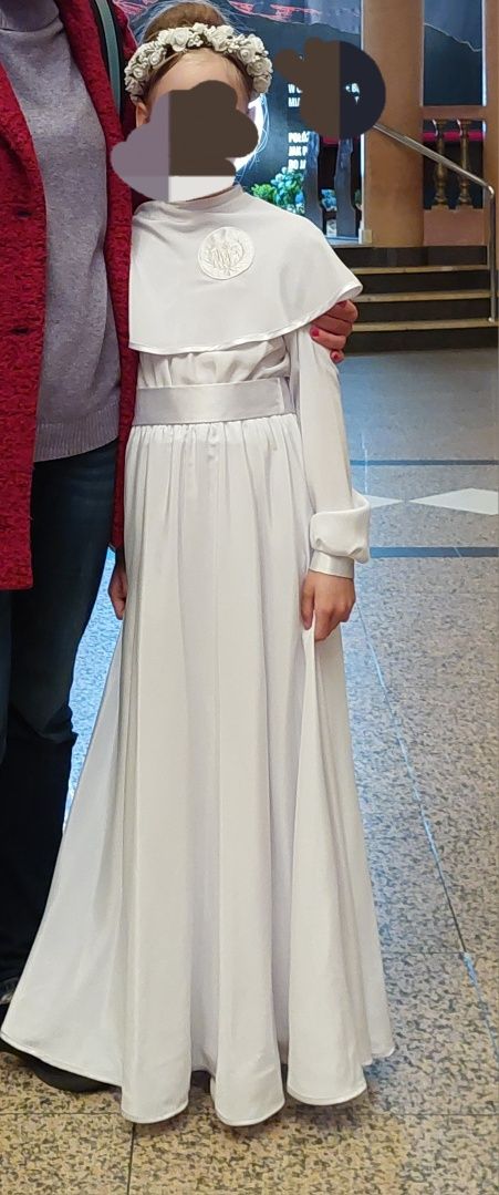 Alba dziewczęca, satyna