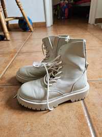 Botas menina beige número 33