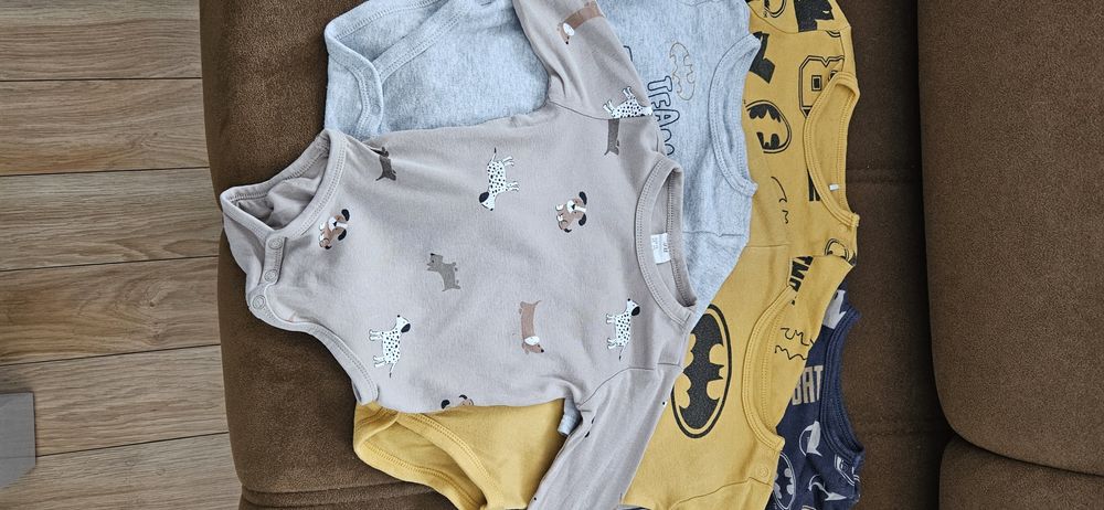 Body z długim rękawem rozmiar 74 hm/smyk