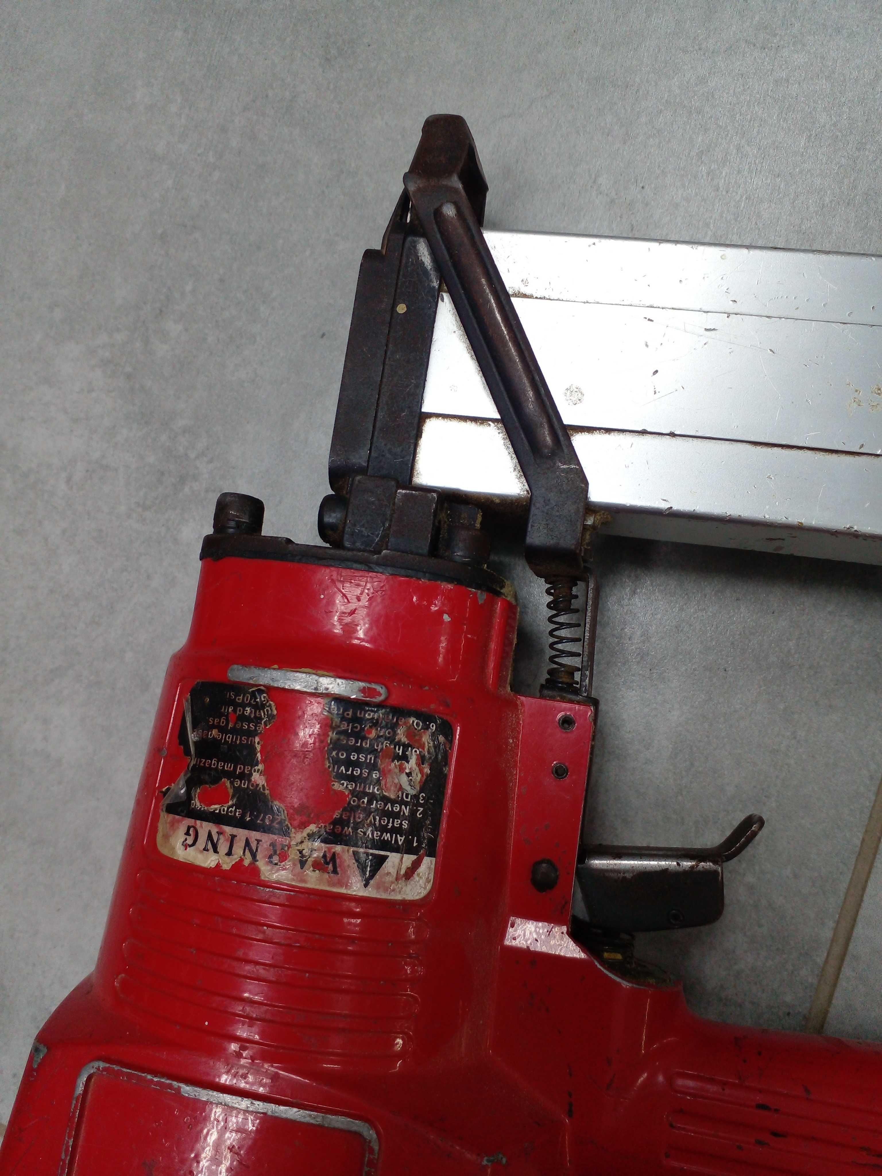Степлер пневматический Intertool PT 1615