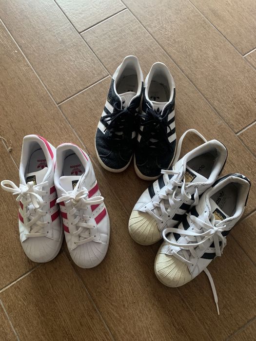 Conjunto de sapatilhas adidas