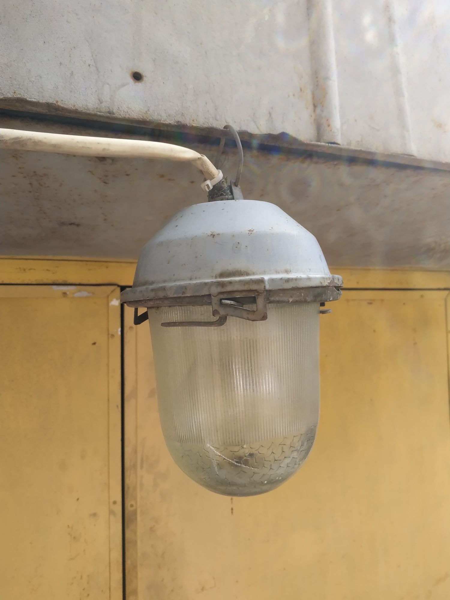 Уличный фонарь СССР, уличный светильник СССР водонепроницаемый