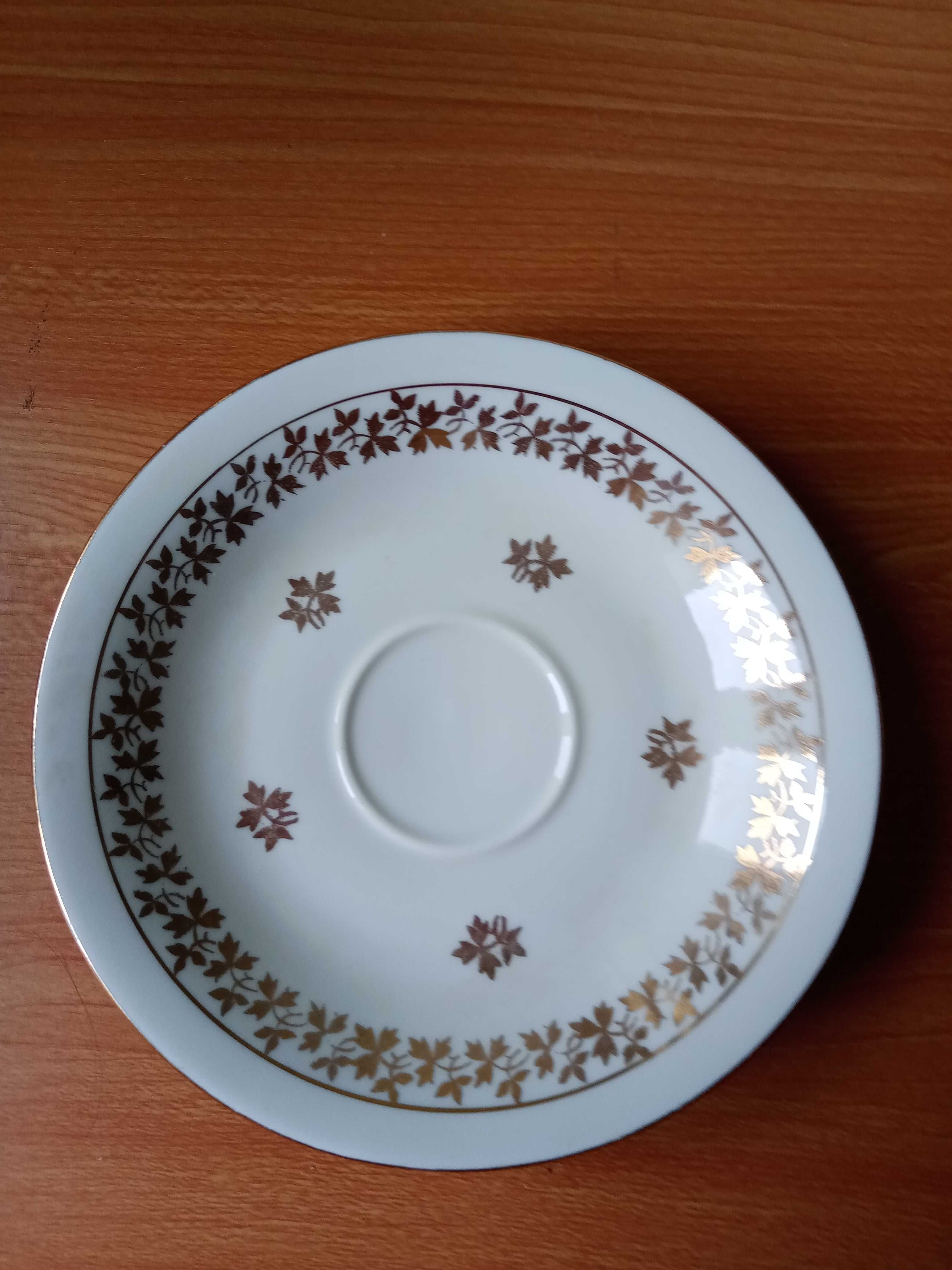 Komplet porcelanowy Chodzież PRL