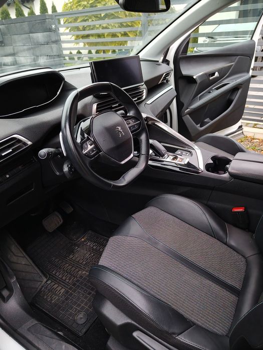 Peugeot 3008 1.2 PureTech EAT8 2021 Biała Perła