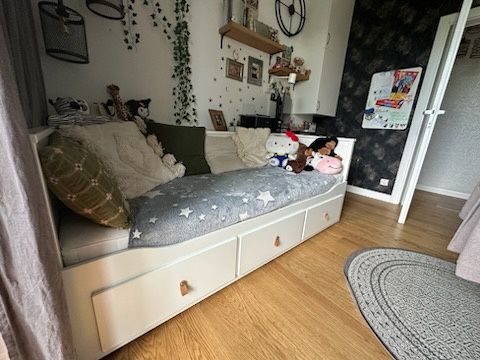 Łóżko Ikea hemnes