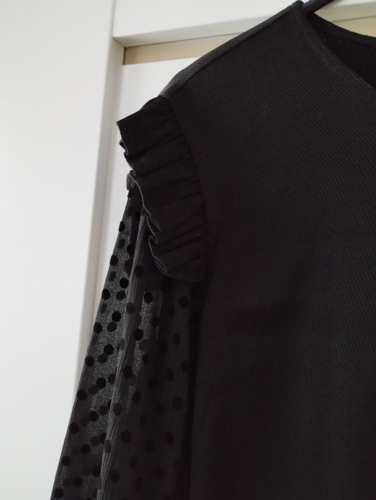 Śliczna nowa czarna bluzka Zara + naszyjnik z korali