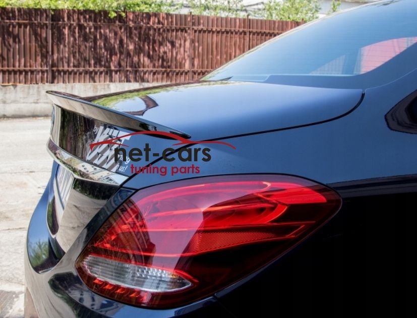 Spoiler lotka klapy MERCEDES C W205 AMG czarny połysk