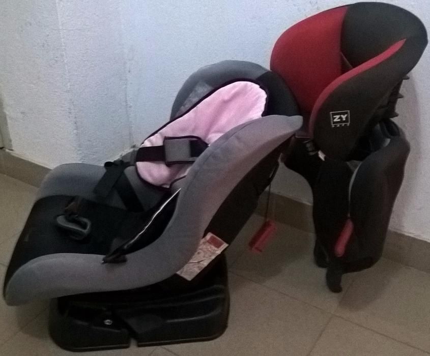 Encosto para Cadeira de bébé para automóvel (Vermelho / Preto)