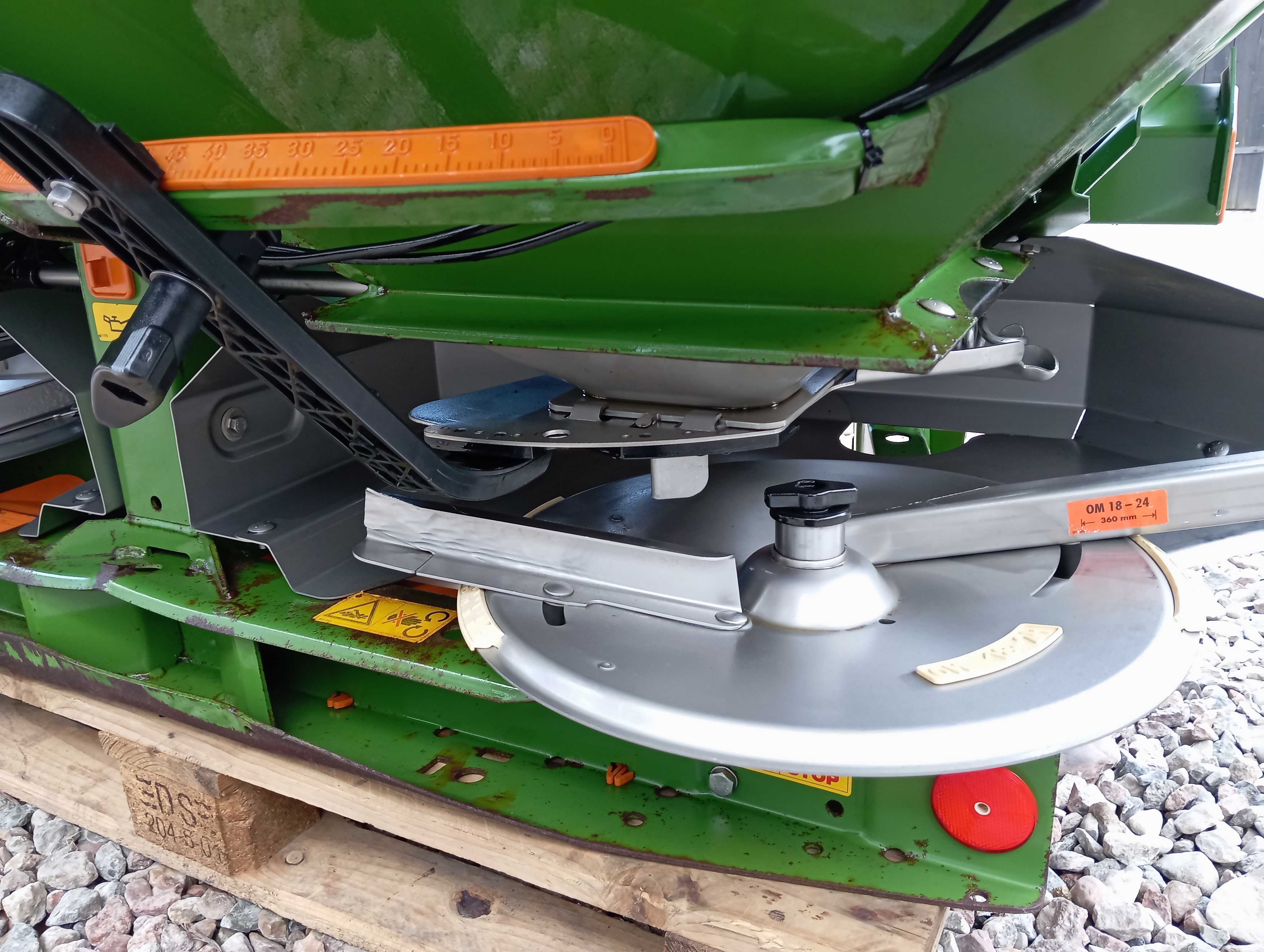 Rozsiewacz Amazone ZA-M Maxis