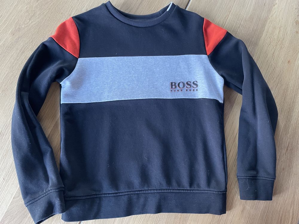 Hugo Boss roz. 140 stan bardzo dobry