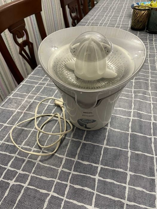 Соковыжималка для цитрусовых (цитрус-пресс) Philips Essence