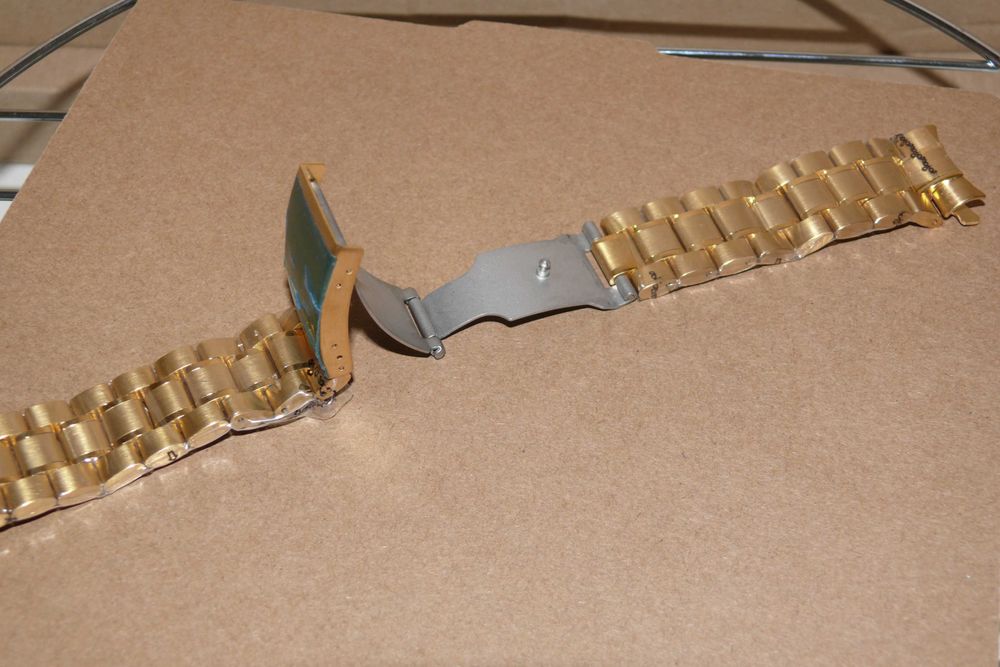 Bracelete universal - Metal Dourado