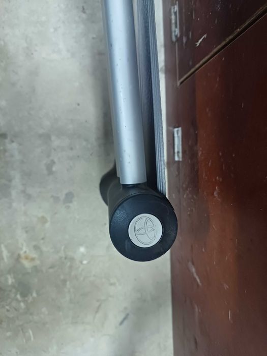 PZ49DT934000 Телескопічна штанга ( тримач багажу) Toyota Avensis 3 Wag