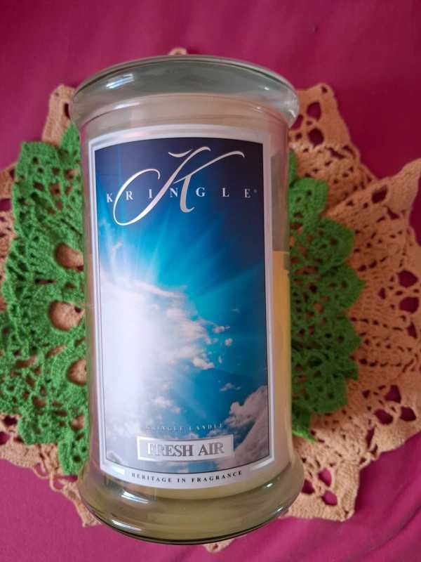 Duża Świeca Zapachowa Kringle Candle Fresh Air / wypalona w 1/3
