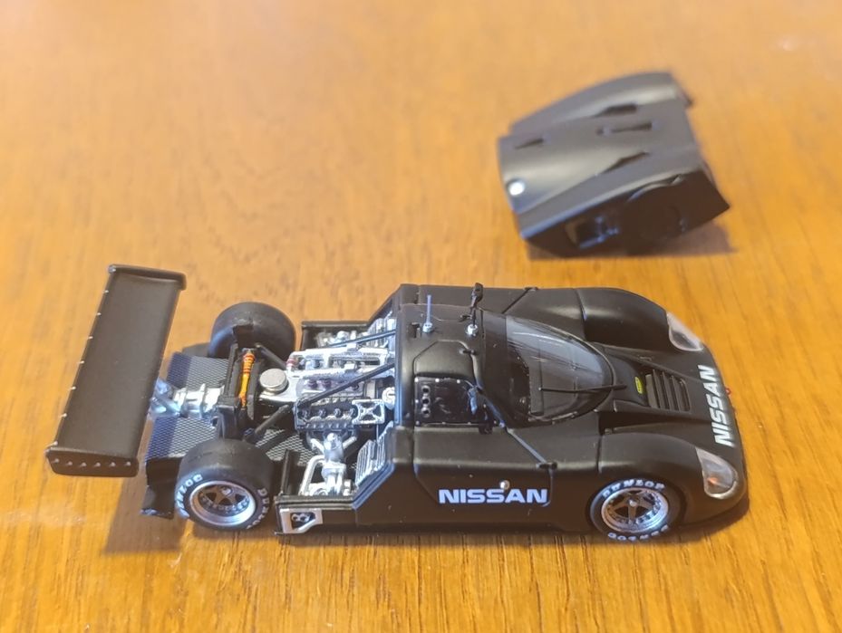Inno64 - Nissan R89C - czarny