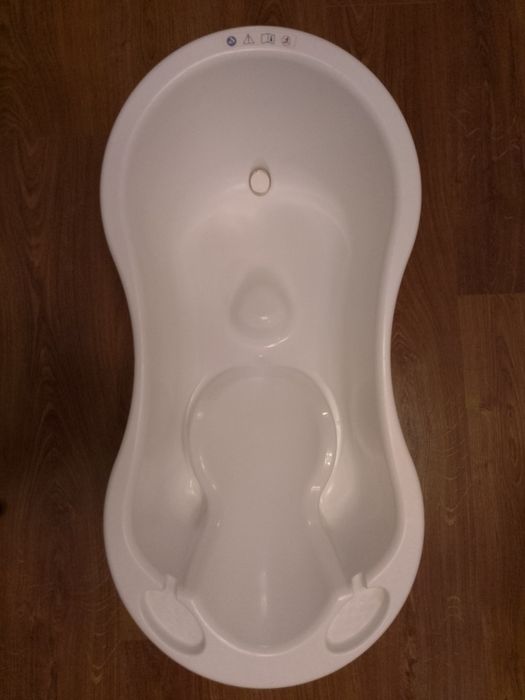 Дитяча анатомічна ванночка