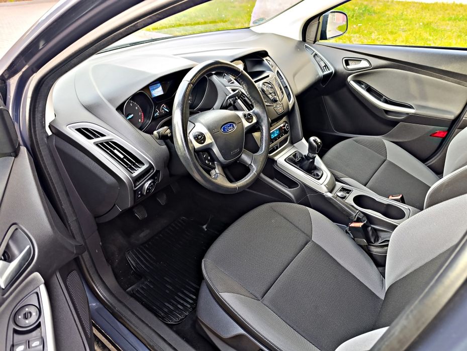 *Ford Focus*1.6 benzyna*2011r.*SUPER stan*