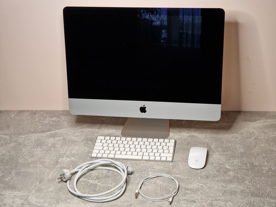 Моноблок Apple iMac 21.5 Retina 4K 2019 (MRT32)