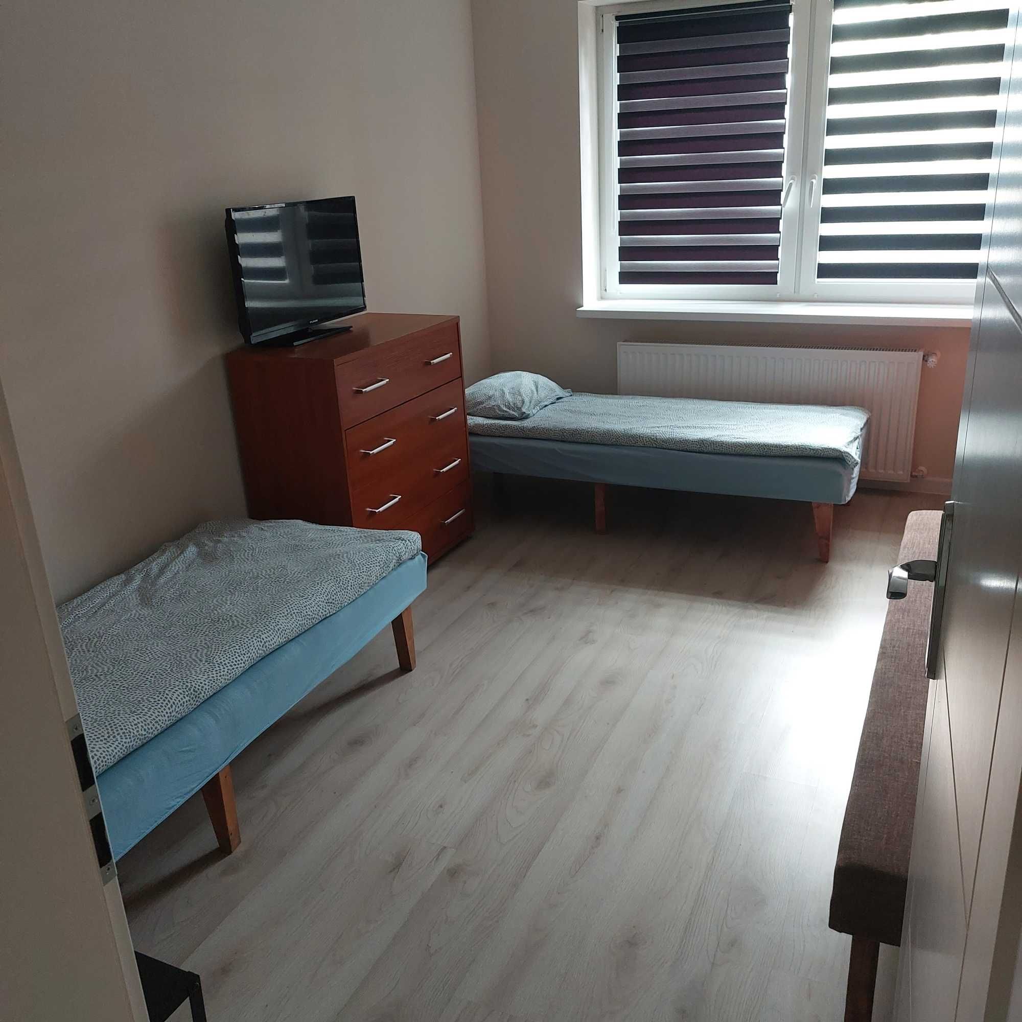 Dom do wynajęcia  ul.  Cieszkowskiego . Podolany . Duży 250 m2 .