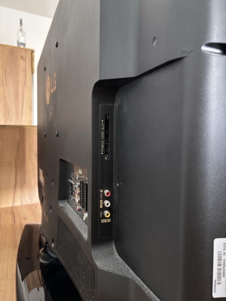 Telewizor LG w stanie dobrym