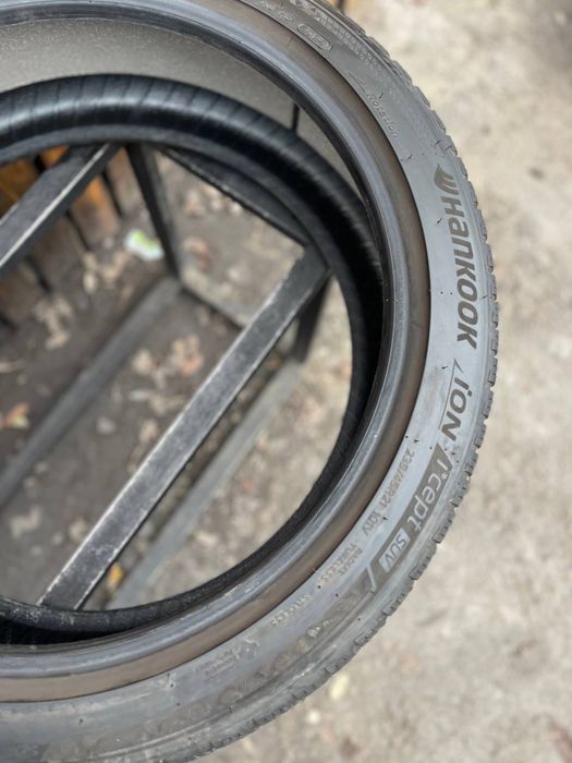 Шини 235/45 r21 Hankook 22 рік