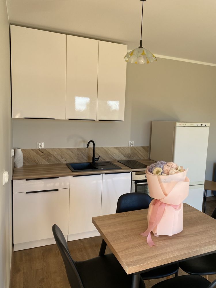 Jezioro, ryby i relaks – apartament do wynajęcia!