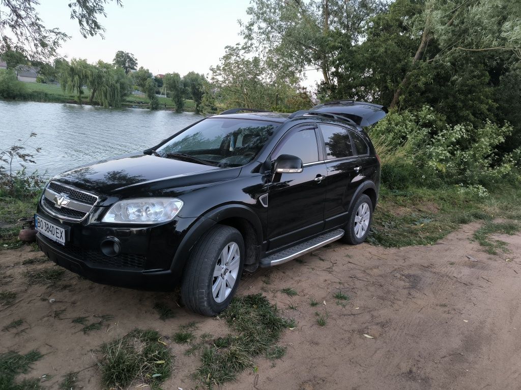 Автомобіль Chevrolet captiva