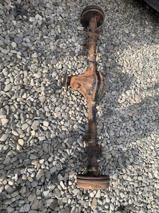 Задній міст мерседес T1 бус 208 407 балка передня