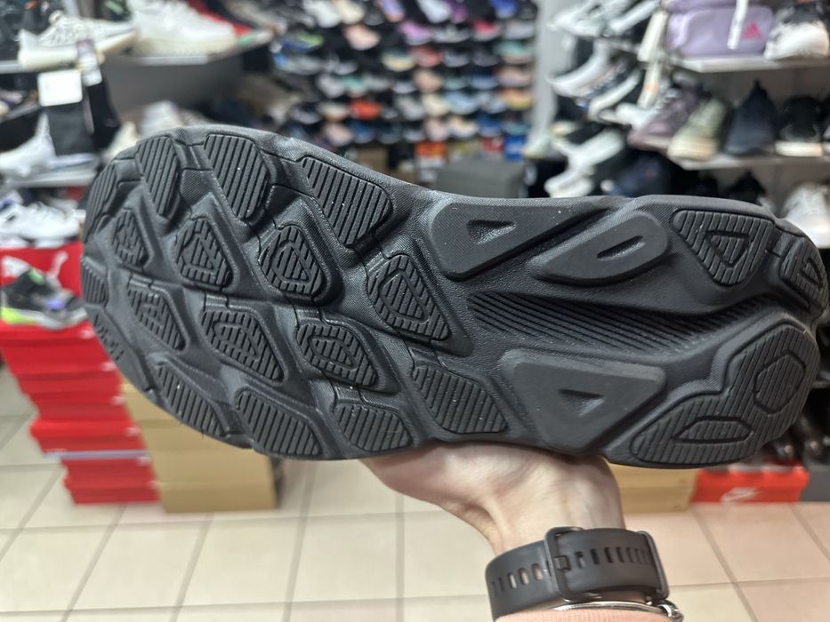 Кросівки Hoka One One Clifton 9 Gore- Tex InvisibleFit