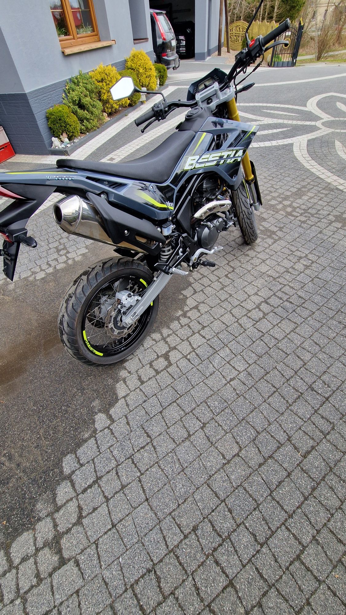 Motor Cros ONLINE Bestia SM 125