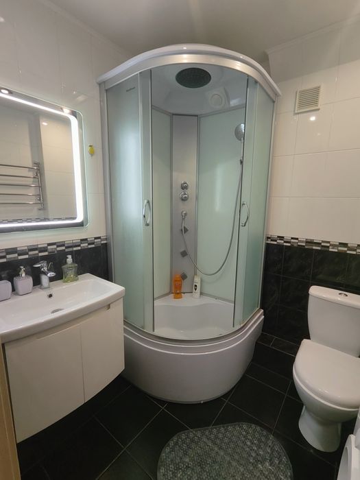 Посуточно,  почасово  Запорожье, недалеко от жд  вокзала, сити молл