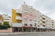 Apartamento T3 / Arrendamento / Garagem Privada / Av. Marquês de Pomba