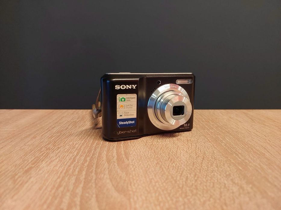 Sony Cyber-shot DSC-S2000 цифровий фотоапарат