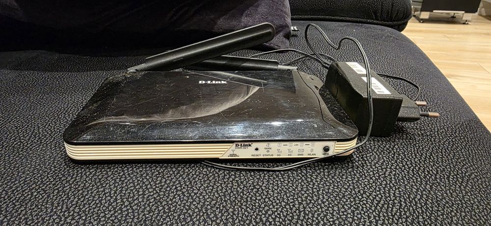 ROUTER 4G LTE kartę SIM bez SIMLOCKA D-Link DWR-921 300Mb/s, budowa