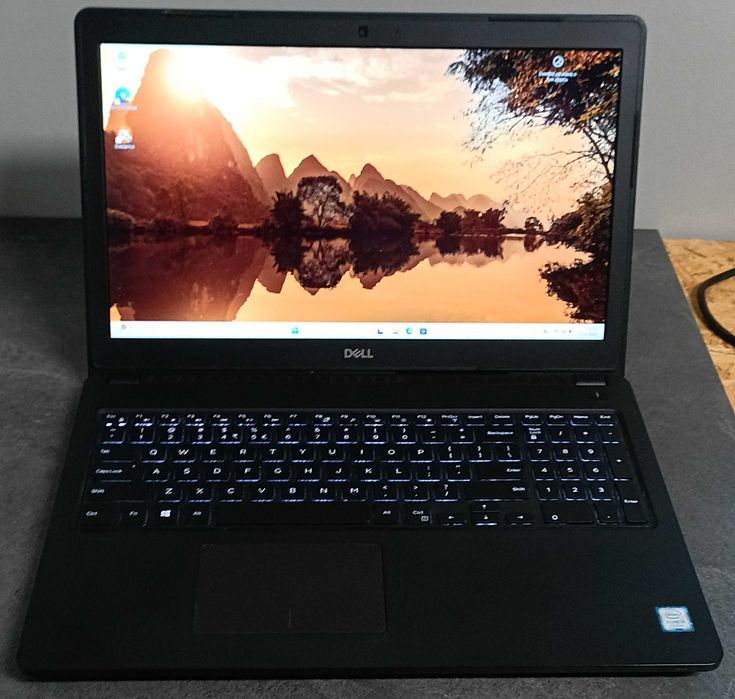 Dell Latitude 3580 – elegancki pracuś, który się nie poddaje!