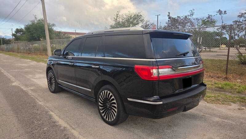 2018 Lincoln Navigator Black Label